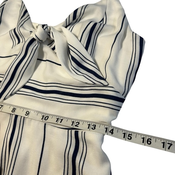 J.O.A Tie Front Fit and Flare Dress White and Navy Sz Small - Picture 8 of 10